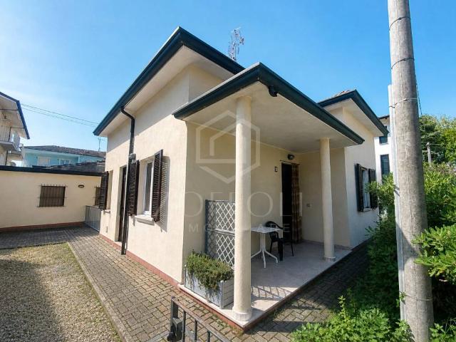 Villa in affitto a Cervia, arredato, giardino privato, posto auto TrovaCasa