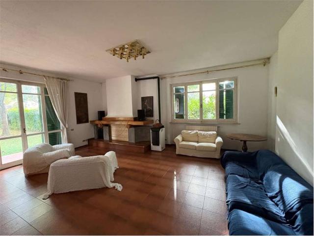 Villa in affitto a Chiaravalle AN