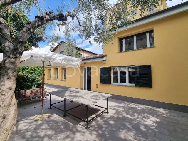 Villa in affitto a Chiavari via Trieste, 10, arredato, giardino privato, posto auto TrovaCasa