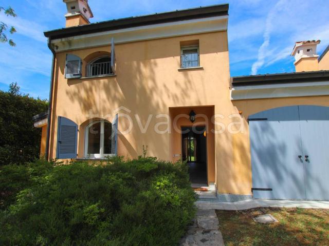 Villa in affitto a Bogogno via Sant'Isidoro, 1, giardino privato, parzialmente arredato, luminoso TrovaCasa
