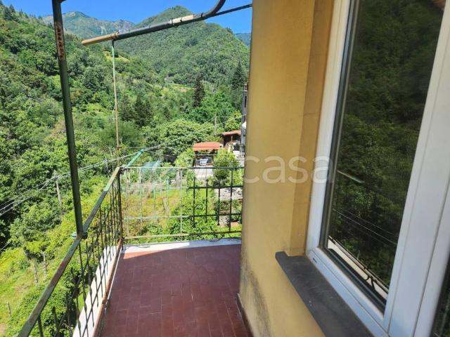 Villa in affitto a Borzonasca via Brizzolara Adolfo, 22, giardino, da ristrutturare, buono stato TrovaCasa