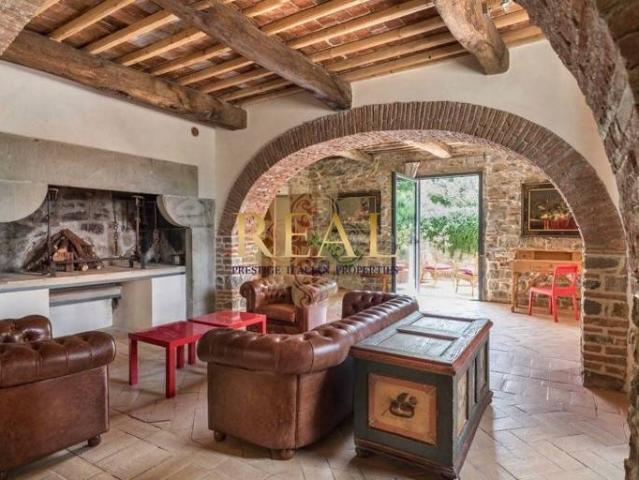 Villa in affitto a Bagno a Ripoli, arredato, giardino privato, posto auto TrovaCasa