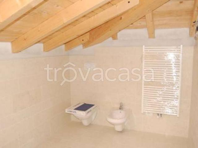 Villa in affitto a Bernareggio via Italia, giardino privato, nuova costruzione, parzialmente arredato TrovaCasa