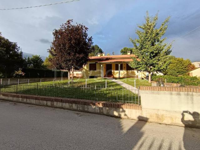 Villa in affitto a Bressanvido, giardino privato, box, parzialmente arredato TrovaCasa