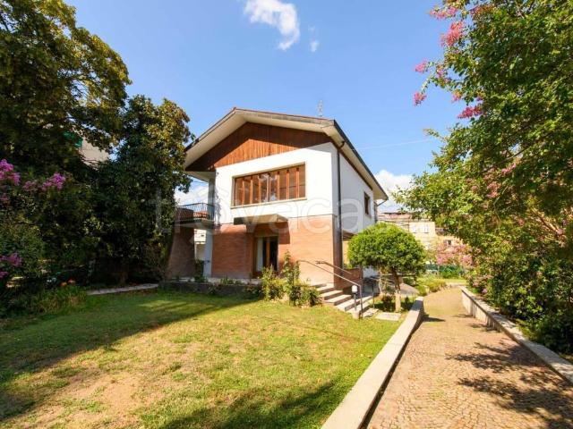 Villa in affitto a Gorizia via alfieri, giardino privato, box, caminetto TrovaCasa