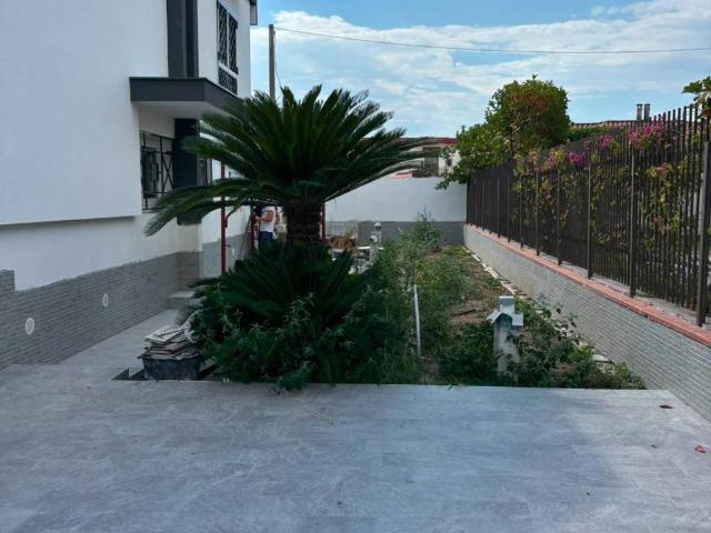 Villa in affitto a Giugliano in Campania NA