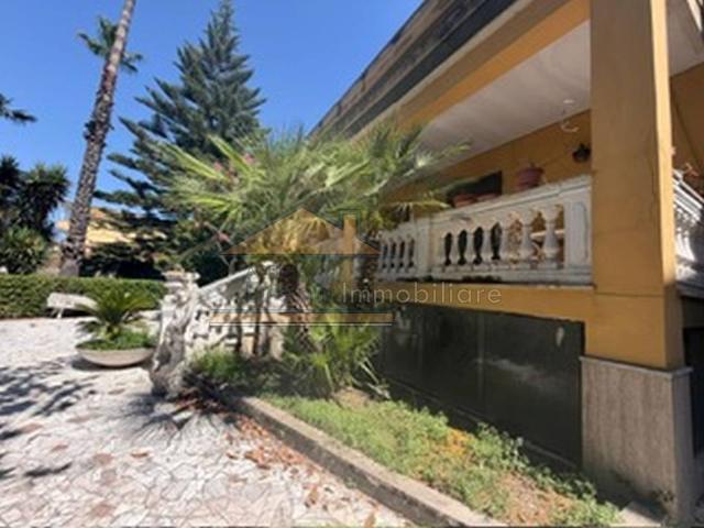 Villa in affitto a Giugliano in Campania NA