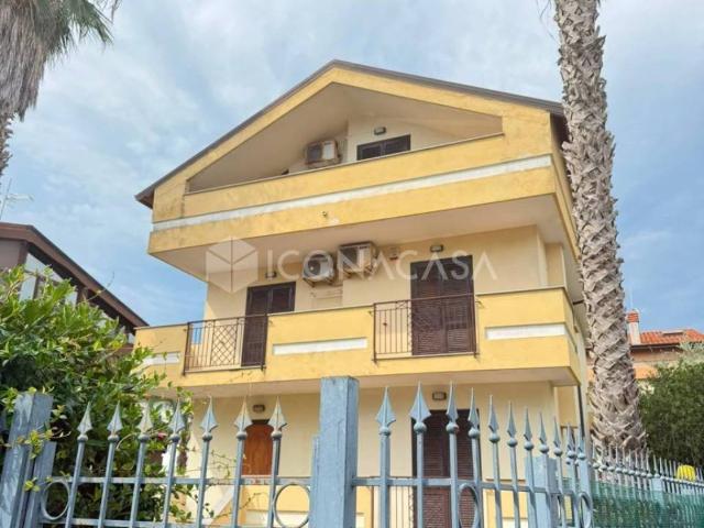 Villa in affitto a Giugliano in Campania NA