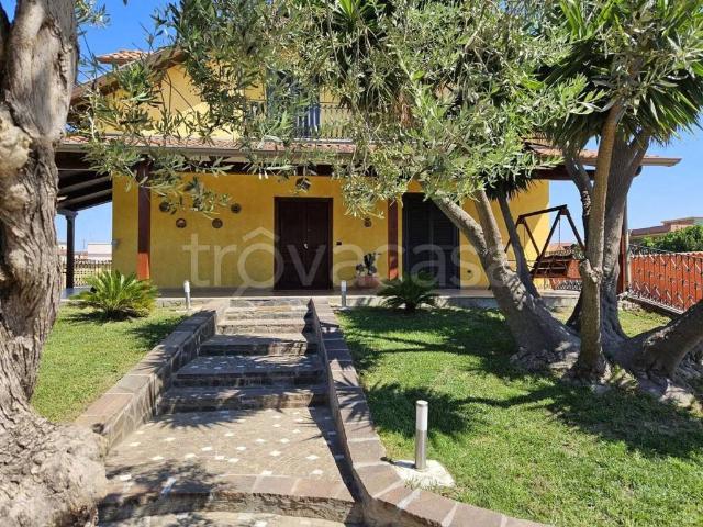 Villa in affitto a Giugliano in Campania via Ripuaria No Number, giardino, box, ripostiglio TrovaCasa