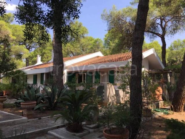Villa in affitto a Ginosa condominio trifogli riva Tessali, posto auto, caminetto, lavanderia TrovaCasa