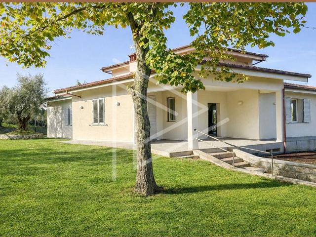 Villa in affitto a Greve in Chianti via della presura, 2, giardino privato, box, terrazzo TrovaCasa