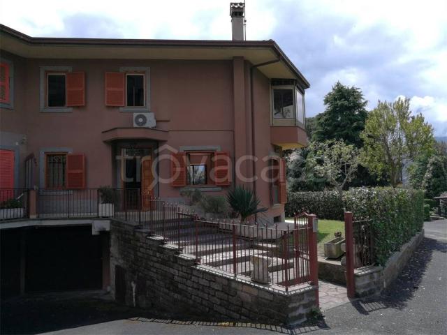 Villa in affitto a Grottaferrata via del tuscolo, 3, giardino privato, box, terrazzo TrovaCasa