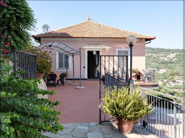Villa in affitto a Diano Castello IM