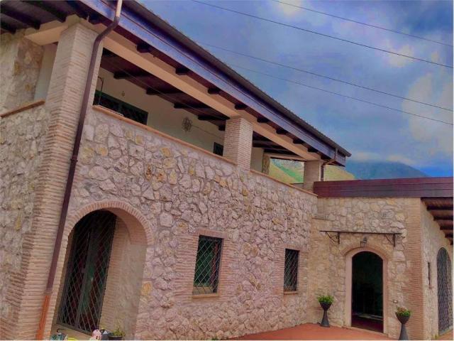 Villa in affitto a Formia LT