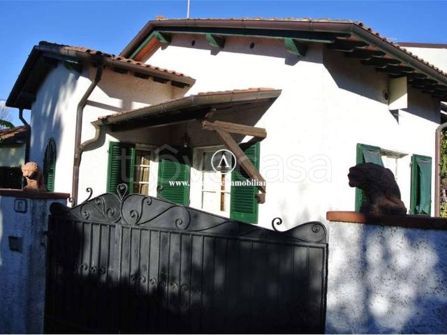 Villa in affitto a Forte dei Marmi, arredato, giardino privato, posto auto TrovaCasa