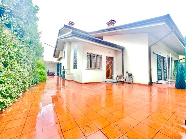Villa in affitto a Forte dei Marmi, case in affitto Forte dei Marmi
