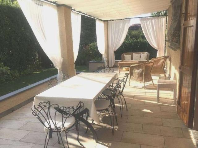 Villa in affitto a Forte dei Marmi, giardino, veranda, cucina abitabile TrovaCasa