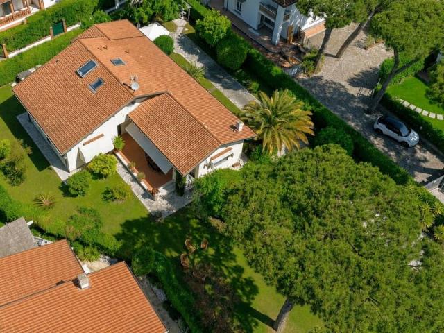 Villa in affitto a Forte dei Marmi LU