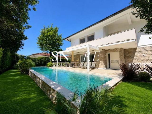 Villa in affitto a Forte dei Marmi LU