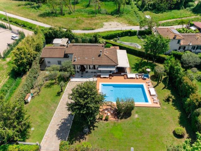 Villa in affitto a Forte dei Marmi LU
