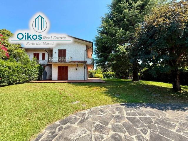 Villa in affitto a Forte dei Marmi LU