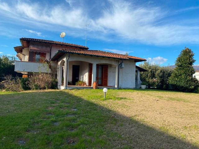 Villa in affitto a Forte dei Marmi LU