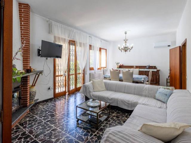 Villa in affitto a Forte dei Marmi LU
