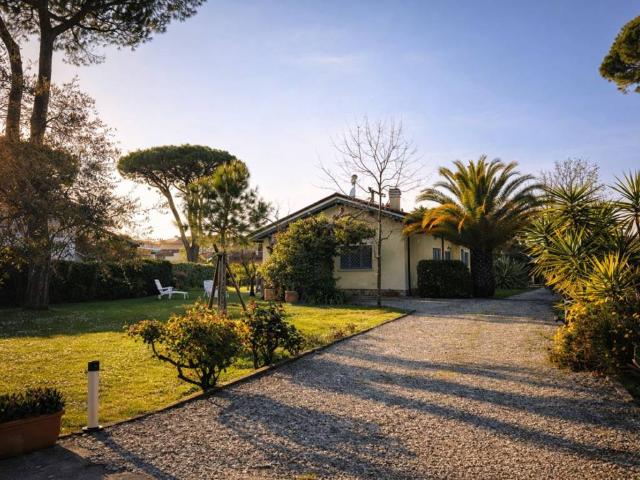 Villa in affitto a Forte dei Marmi LU