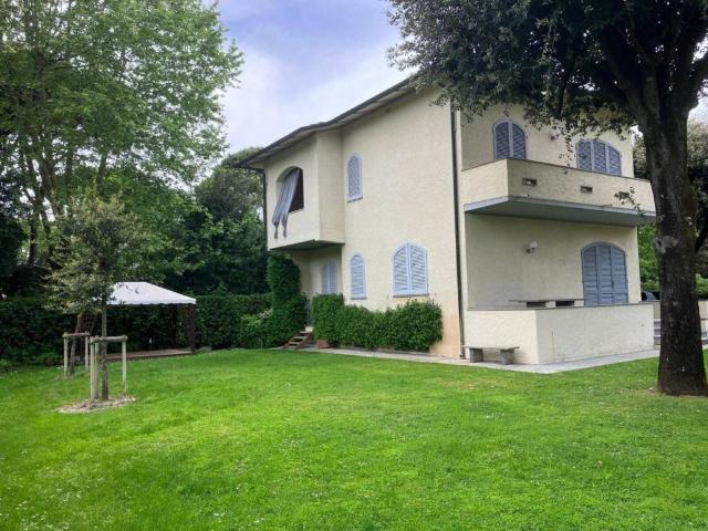 Villa in affitto a Forte dei Marmi LU
