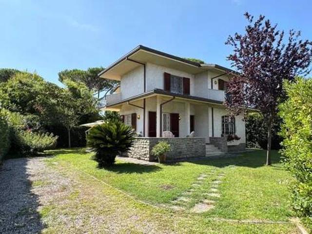 Villa in affitto a Forte dei Marmi LU