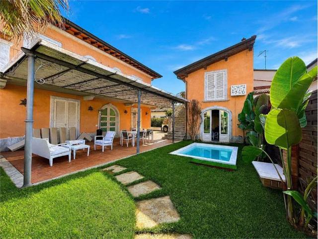Villa in affitto a Forte dei Marmi LU