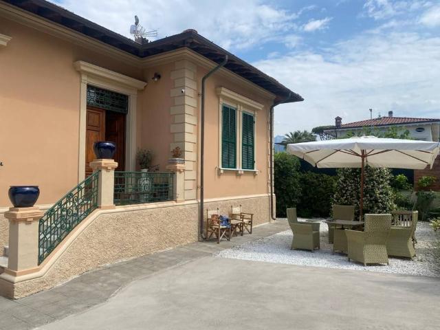 Villa in affitto a Forte dei Marmi LU