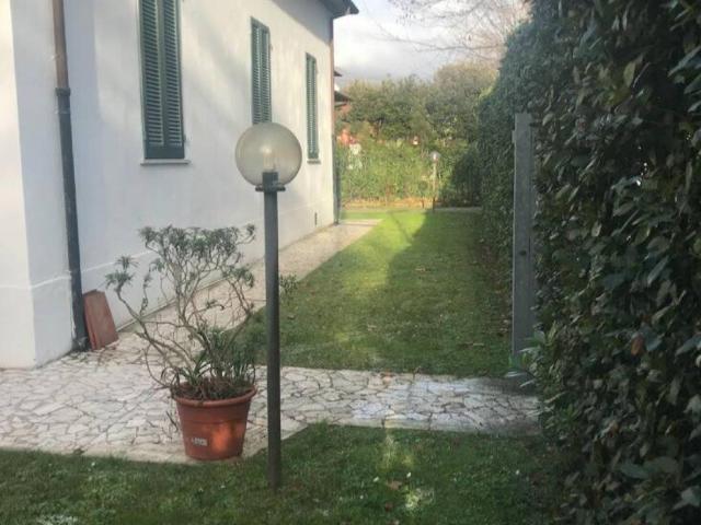 Villa in affitto a Forte dei Marmi LU