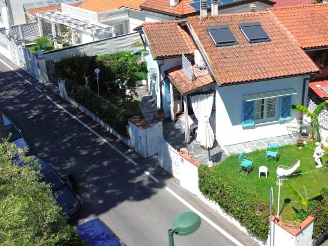 Villa in affitto a Forte dei Marmi LU