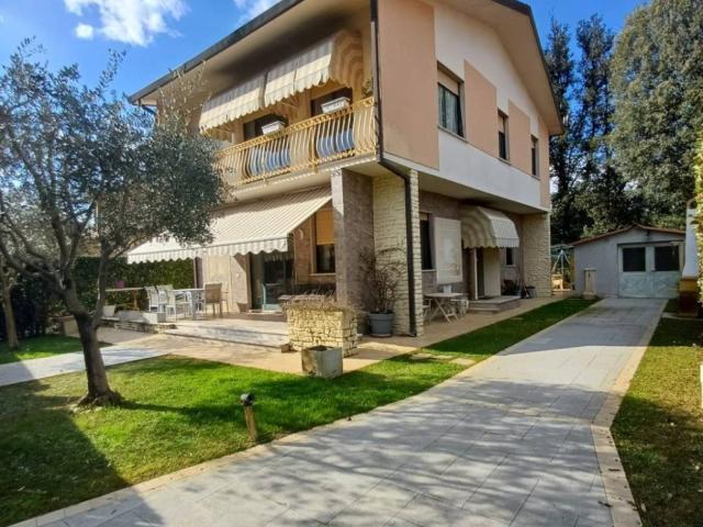 Villa in affitto a Forte dei Marmi LU