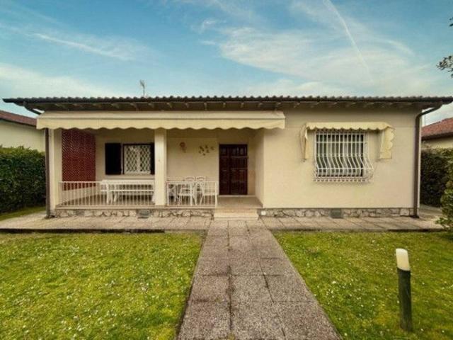 Villa in affitto a Forte Dei Marmi