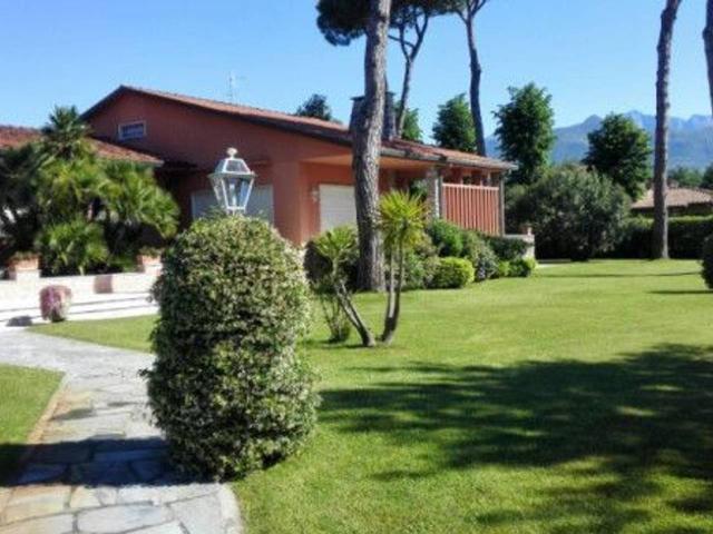 Villa in affitto a Forte Dei Marmi