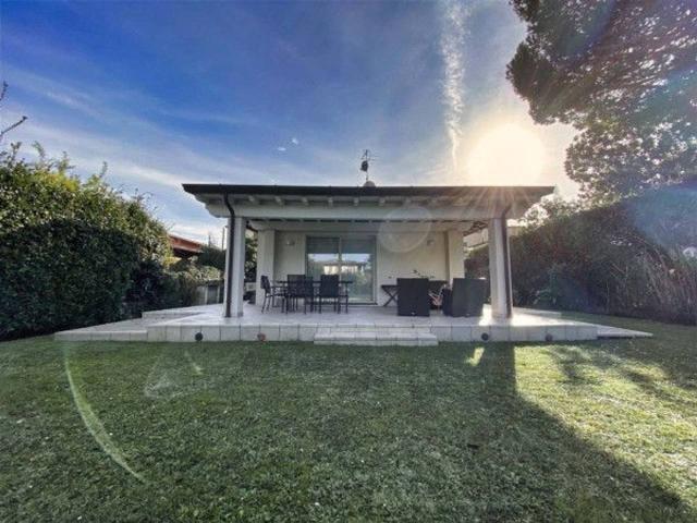 Villa in affitto a Forte Dei Marmi