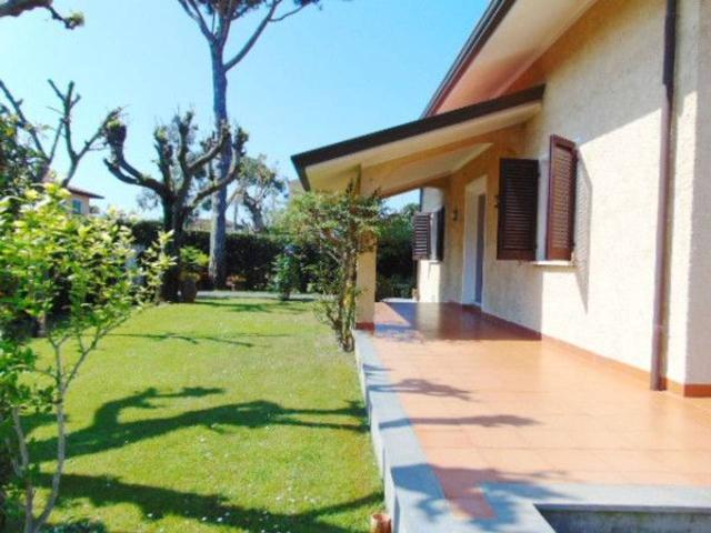 Villa in affitto a Forte Dei Marmi