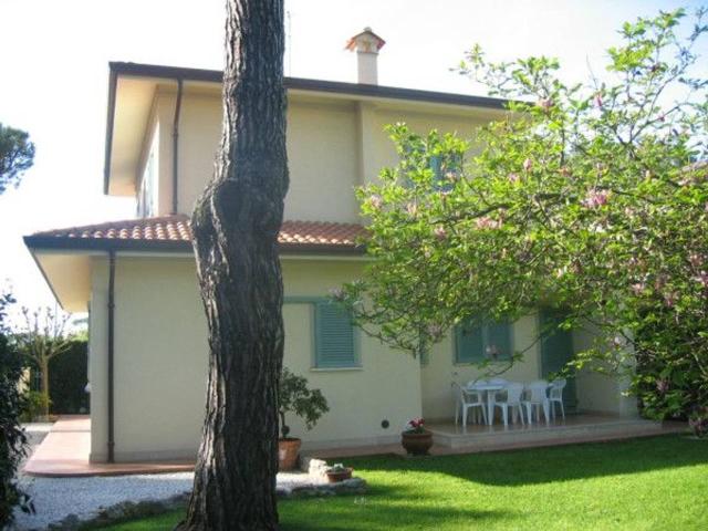 Villa in affitto a Forte Dei Marmi