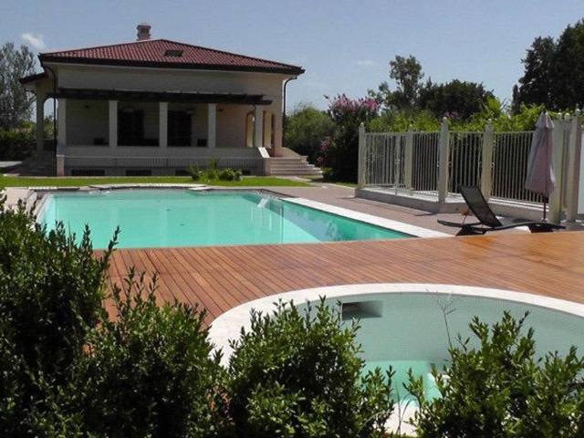 Villa in affitto a Forte Dei Marmi