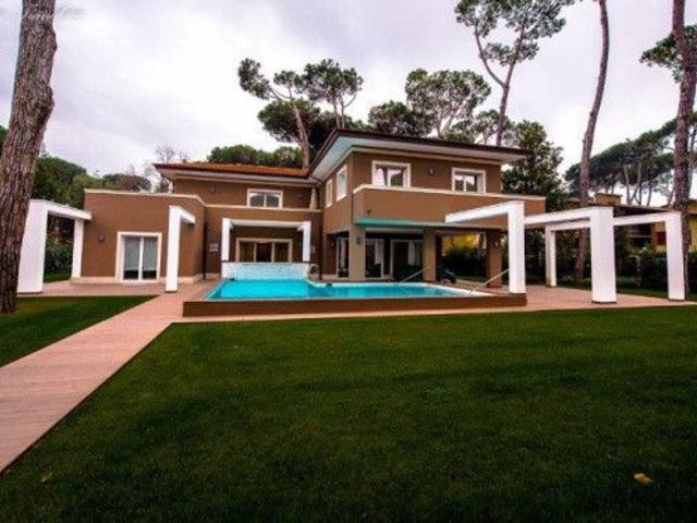 Villa in affitto a Forte Dei Marmi