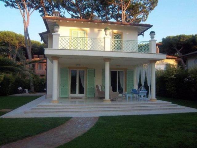 Villa in affitto a Forte Dei Marmi