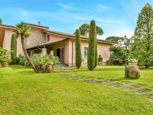 Villa in affitto a Forte dei Marmi