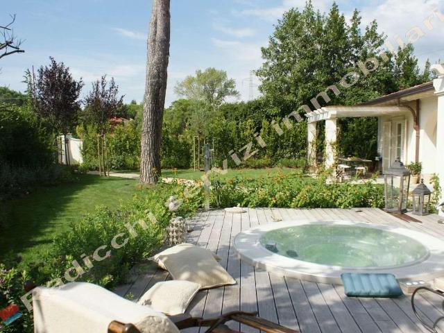 Villa in affitto a Forte Dei Marmi