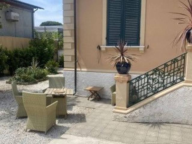 Villa in affitto a Forte Dei Marmi
