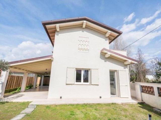 Villa in affitto a Forte Dei Marmi