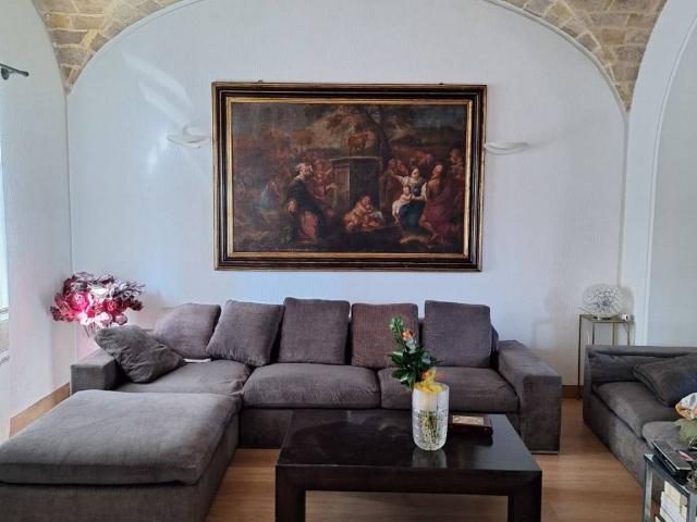 Villa in affitto a Falconara Marittima AN