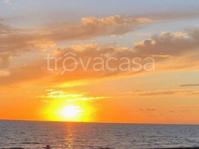 Villa in affitto a Fiumicino lungomare di Ponente, arredato, terrazzo, lungomare TrovaCasa