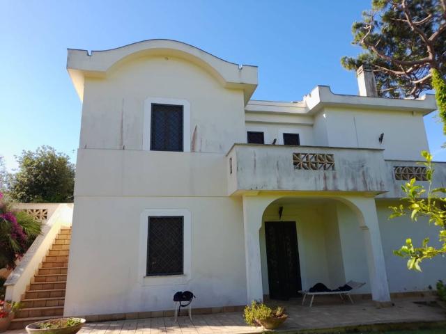 Villa in affitto a Fiumicino RM